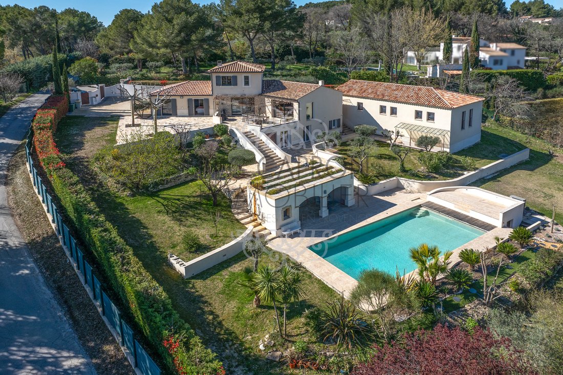 Villa in Granettes-Jauberte-Sainte Anne, Aix-en-Provence, France 2 - 17454237