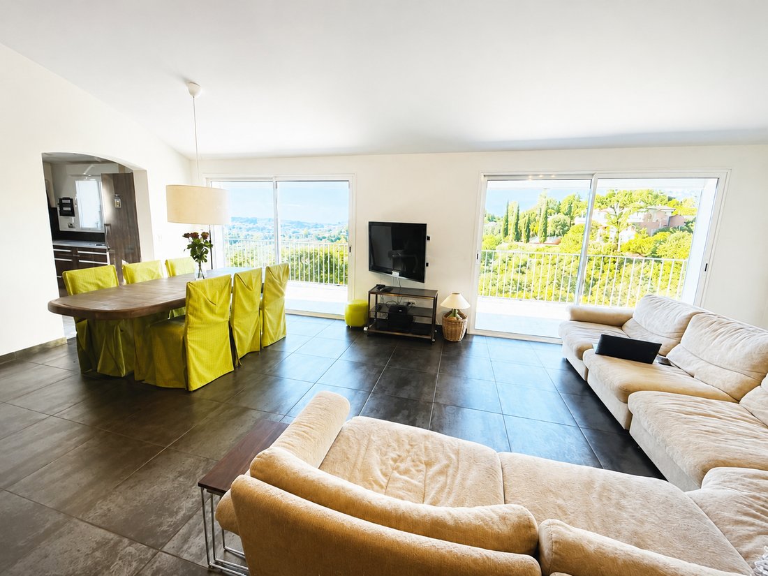 Villa in La Londe-les-Maures, Provence-Alpes-Côte d'Azur, France 3 - 17557934
