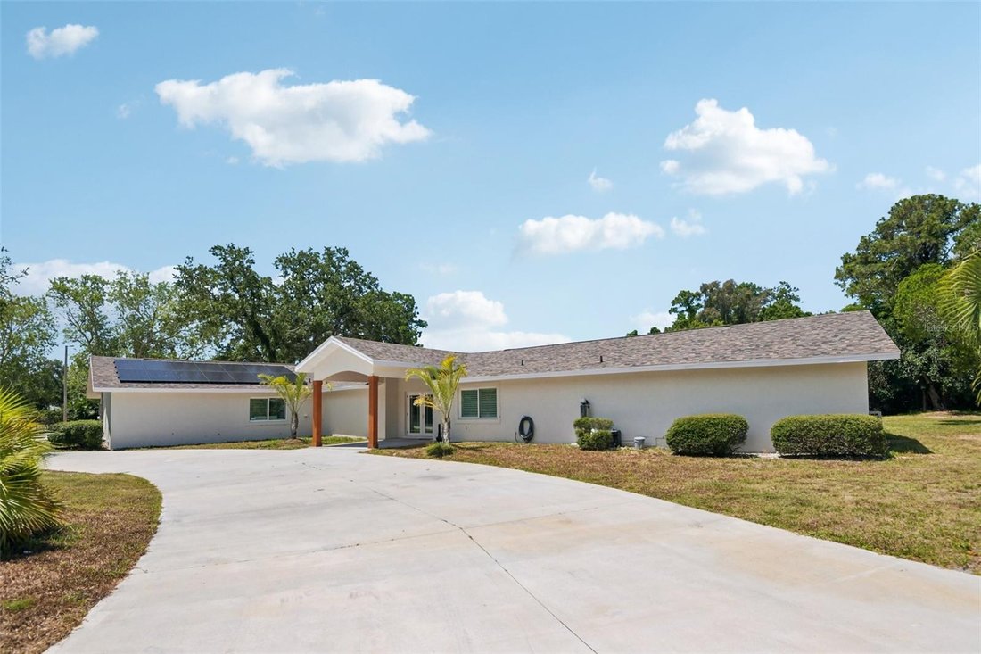 House in Largo, Florida, United States 3 - 18196143