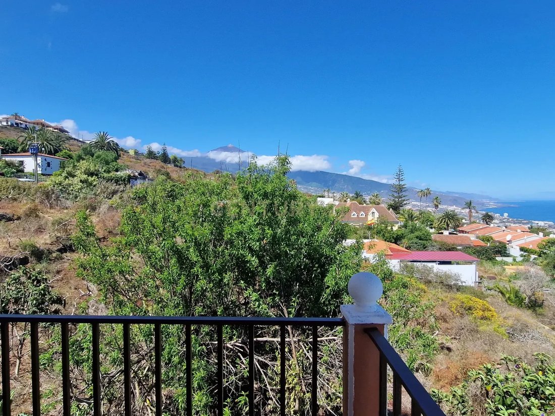 Villa in Santa Ursula, Canary Islands, Spain 3 - 18295930