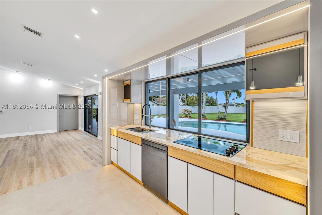House in Miami, Florida, United States 4 - 16636174