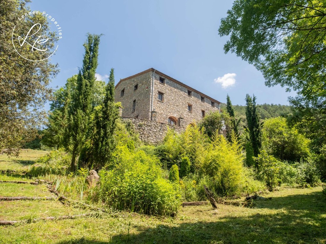 Country House in la Vall de Bianya, Catalonia, Spain 2 - 18288422