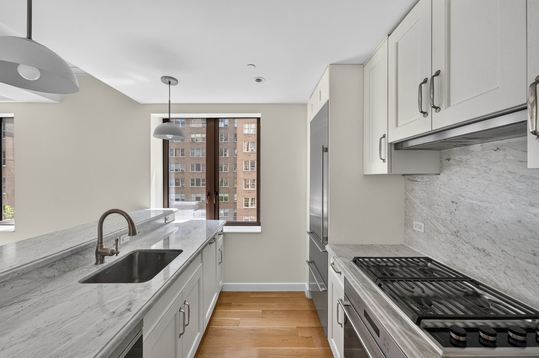 Condo in New York, New York, United States 3 - 18294970