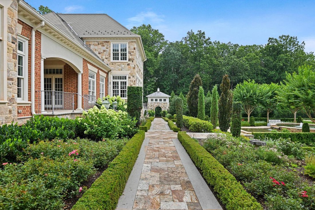 House in Oakton, Virginia, United States 5 - 16120832