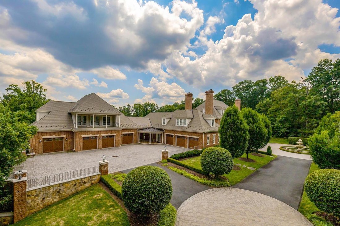 House in Oakton, Virginia, United States 4 - 16120832