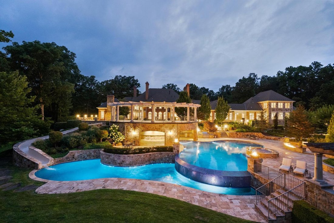 House in Oakton, Virginia, United States 1 - 16120832