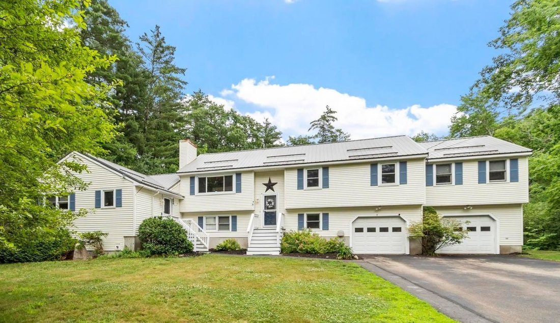 House in Plaistow, New Hampshire, United States 1 - 18296275