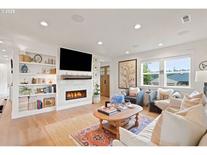 House in Lake Oswego, Oregon, United States 3 - 18296356