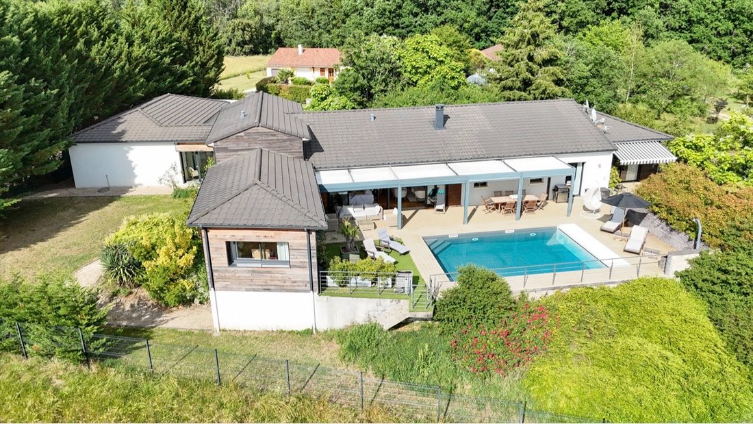 Villa in Auriac-du-Perigord, Nouvelle-Aquitaine, France 2 - 18077147