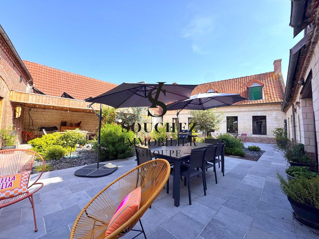 Farm Ranch in Acq, Hauts-de-France, France 1 - 18296298