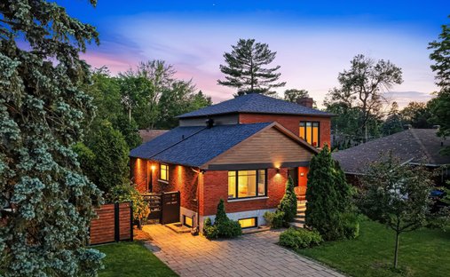 House in Saint-Lambert, Quebec, Canada 1