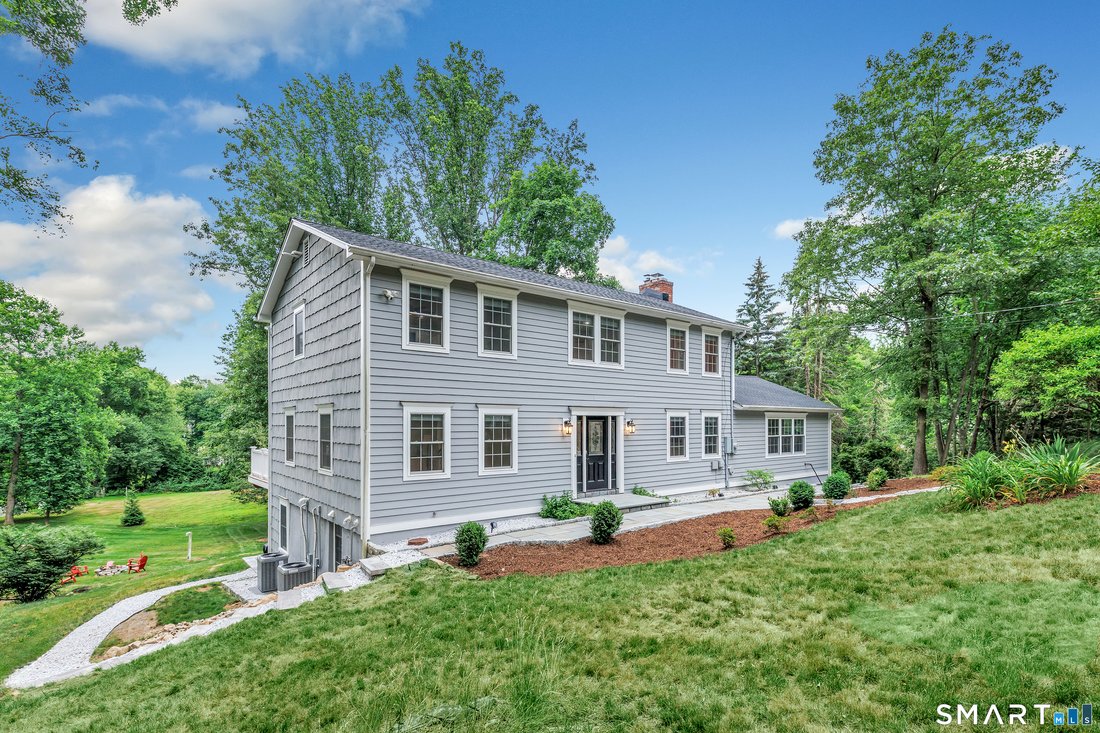House in Trumbull, Connecticut, United States 2 - 18296318