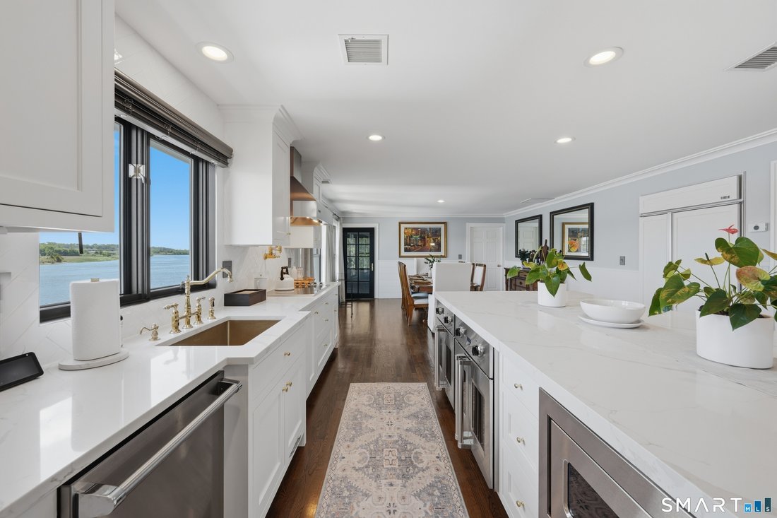 House in Stratford, Connecticut, United States 5 - 18296314