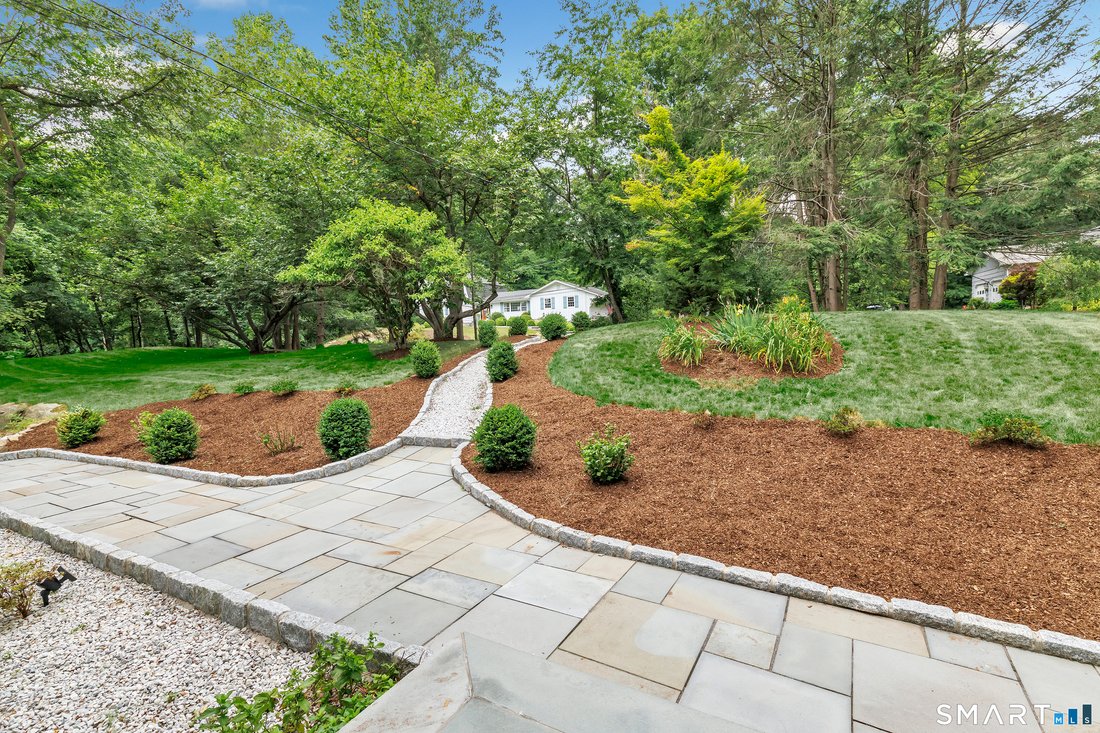 House in Trumbull, Connecticut, United States 4 - 18296318