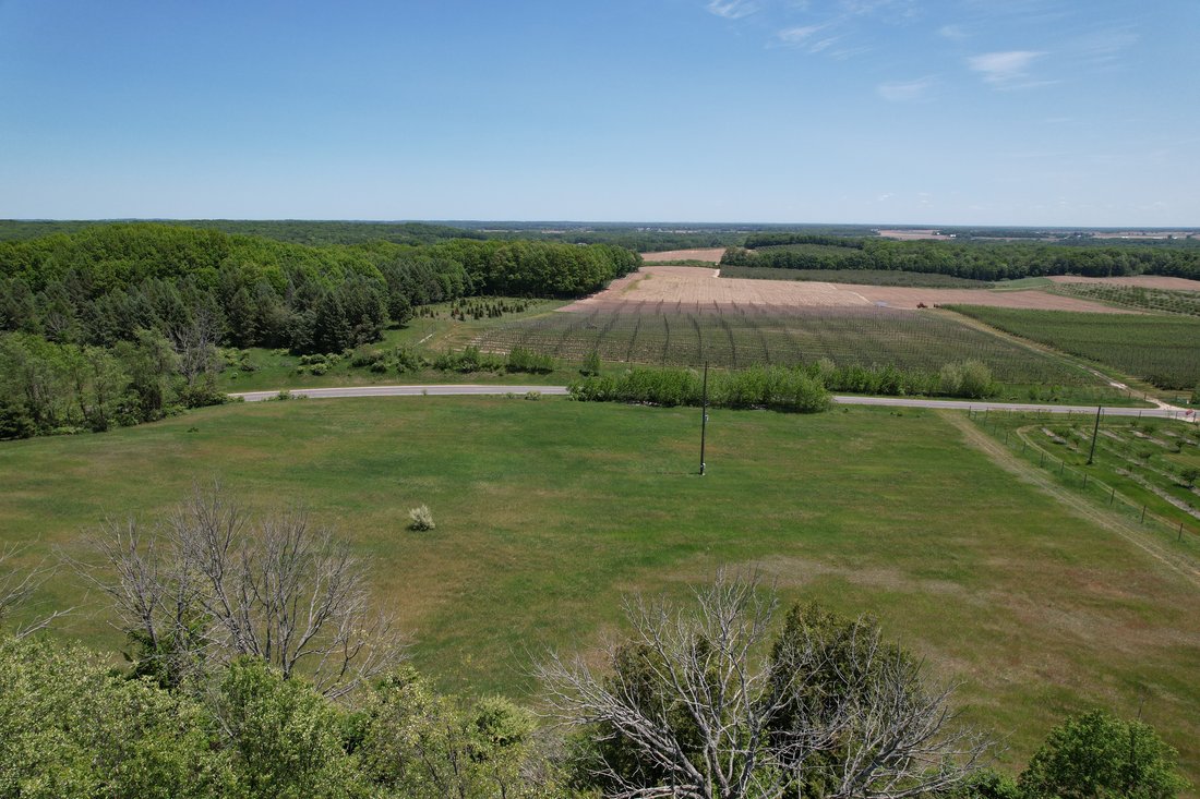 Land in Montague, Michigan, United States 2 - 18296770