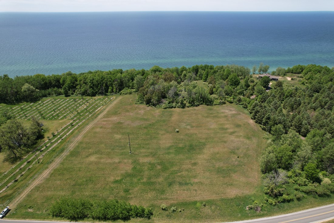 Land in Montague, Michigan, United States 1 - 18296770