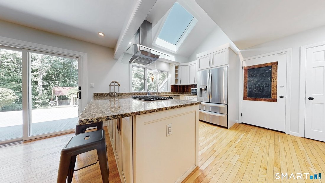 House in Bethany, Connecticut, United States 3 - 18276965