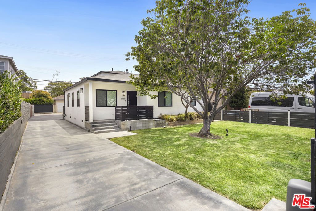 House in Los Angeles, California, United States 1 - 18296700