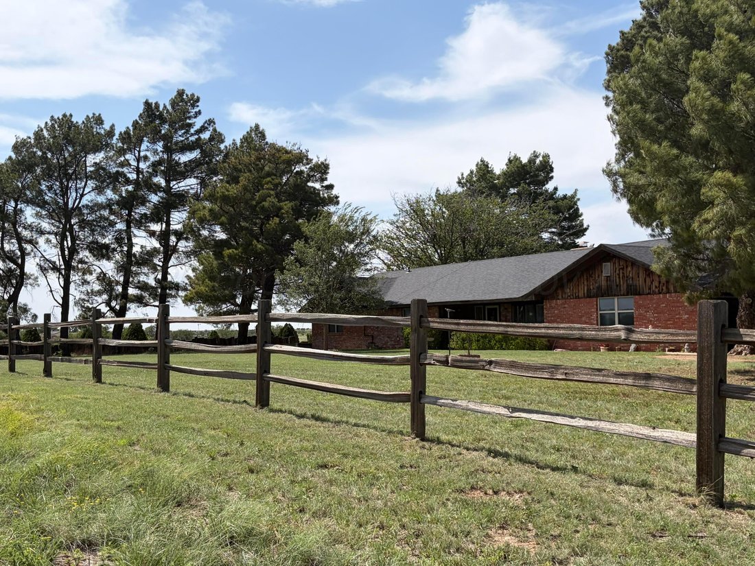 House in Clarendon, Texas, United States 4 - 17999115