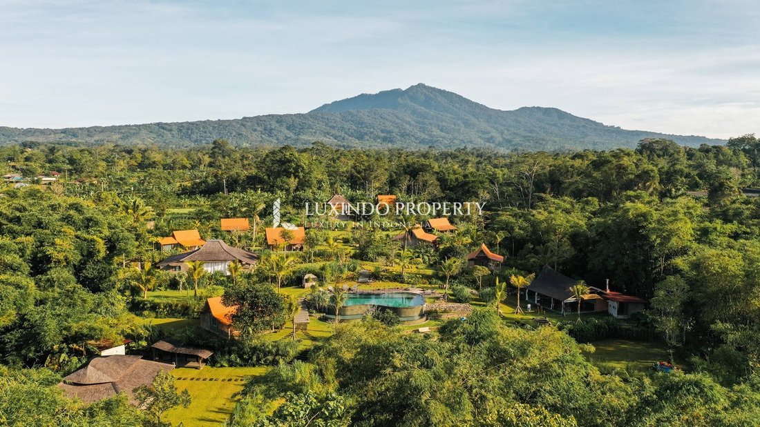 Villa in Kecamatan Baturiti, Bali, Indonesia 1 - 18296574