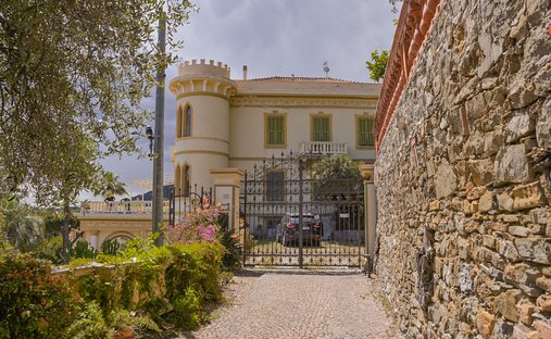 Villa in Central Hill, Alassio, Liguria 1