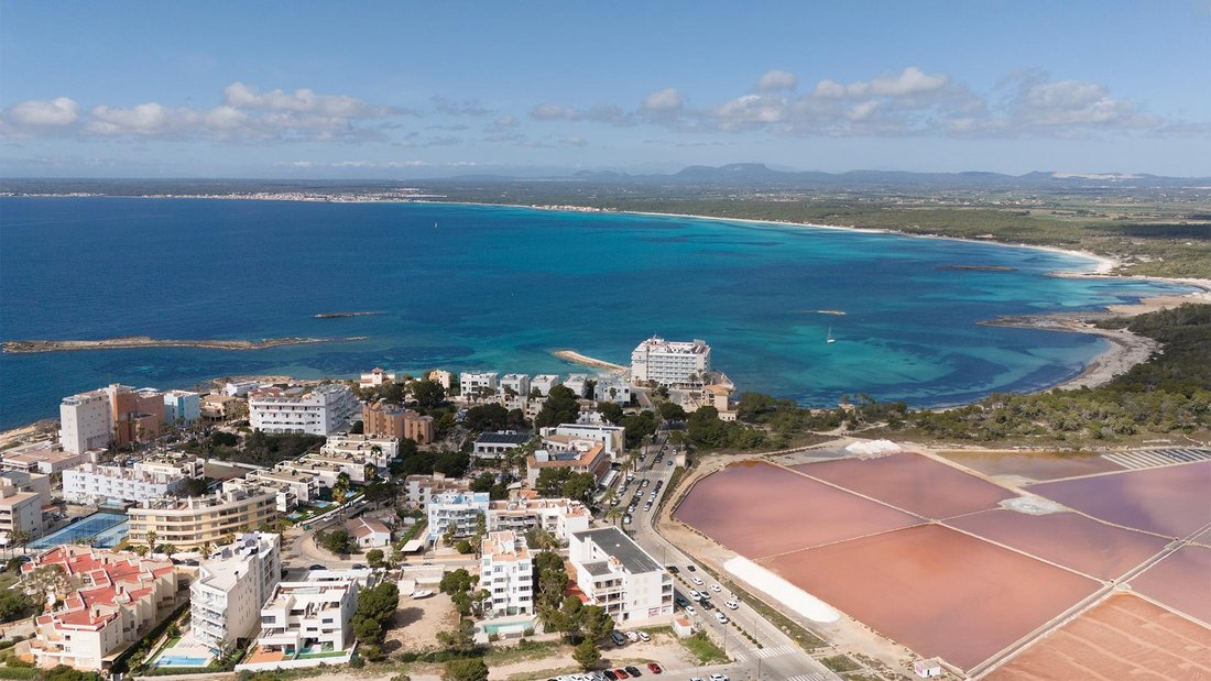 House in ses Salines, Balearic Islands, Spain 1 - 18031535