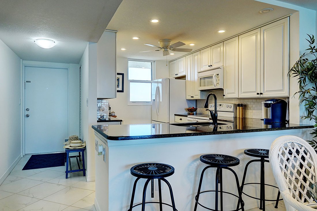 Condo in Jensen Beach, Florida, United States 2 - 18296414