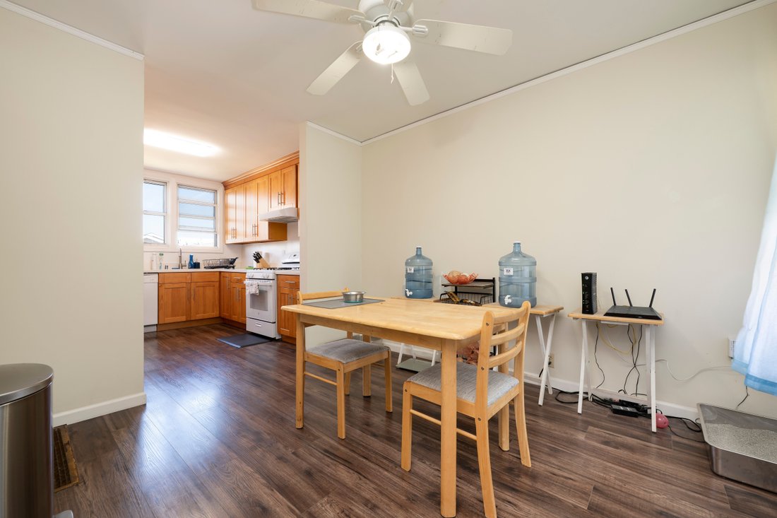 Apartment in San Bruno, California, United States 3 - 18296532
