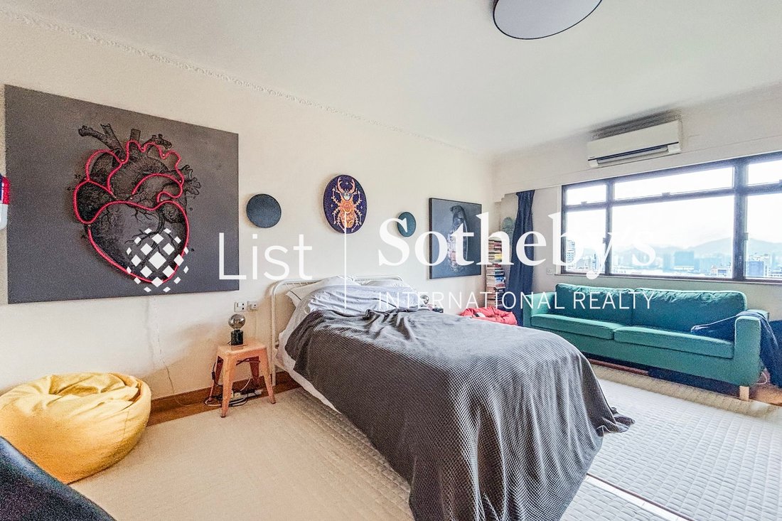 Apartment in Mid-Levels West, Hong Kong 5 - 18296411