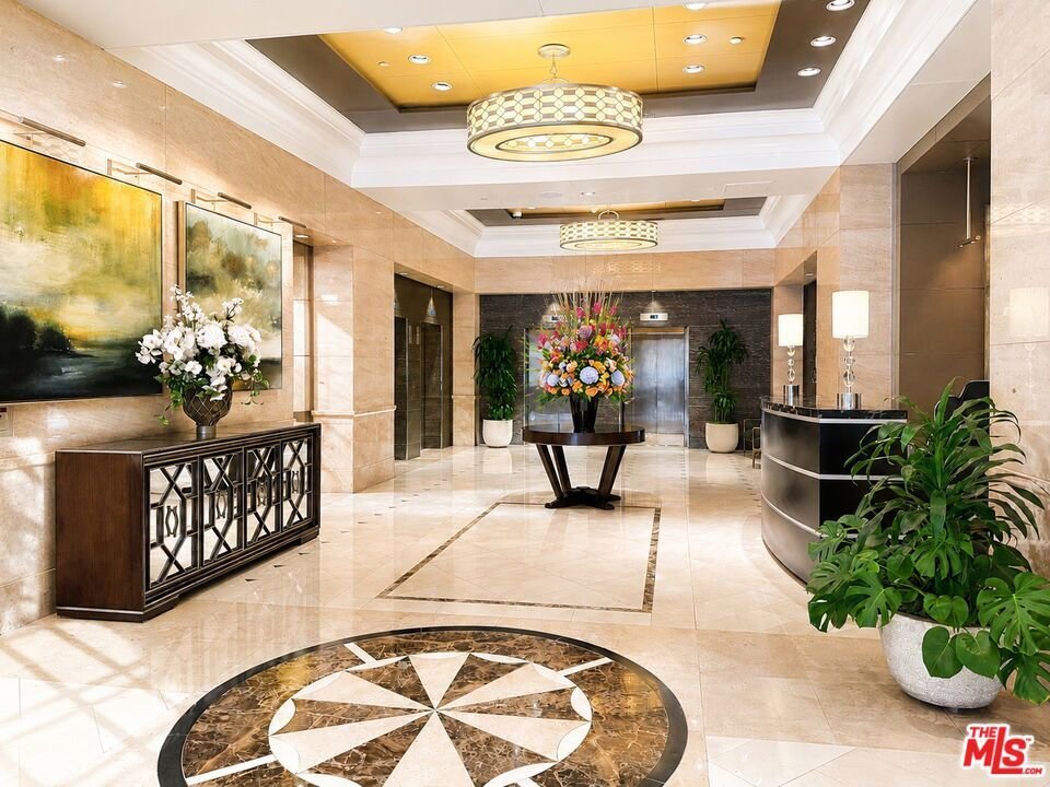 Condo in Los Angeles, California, United States 5 - 18296698