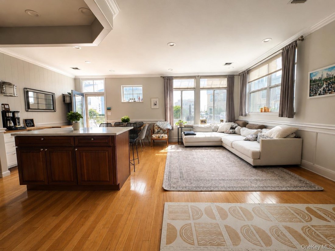 House in New York, New York, United States 3 - 18296709