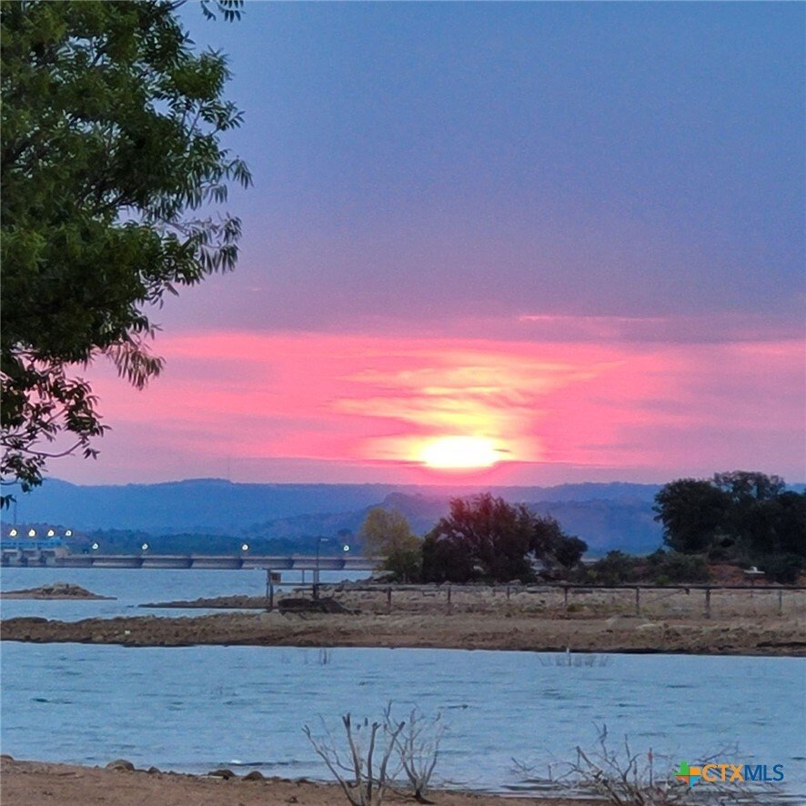 House in Buchanan Dam, Texas, United States 4 - 18296679