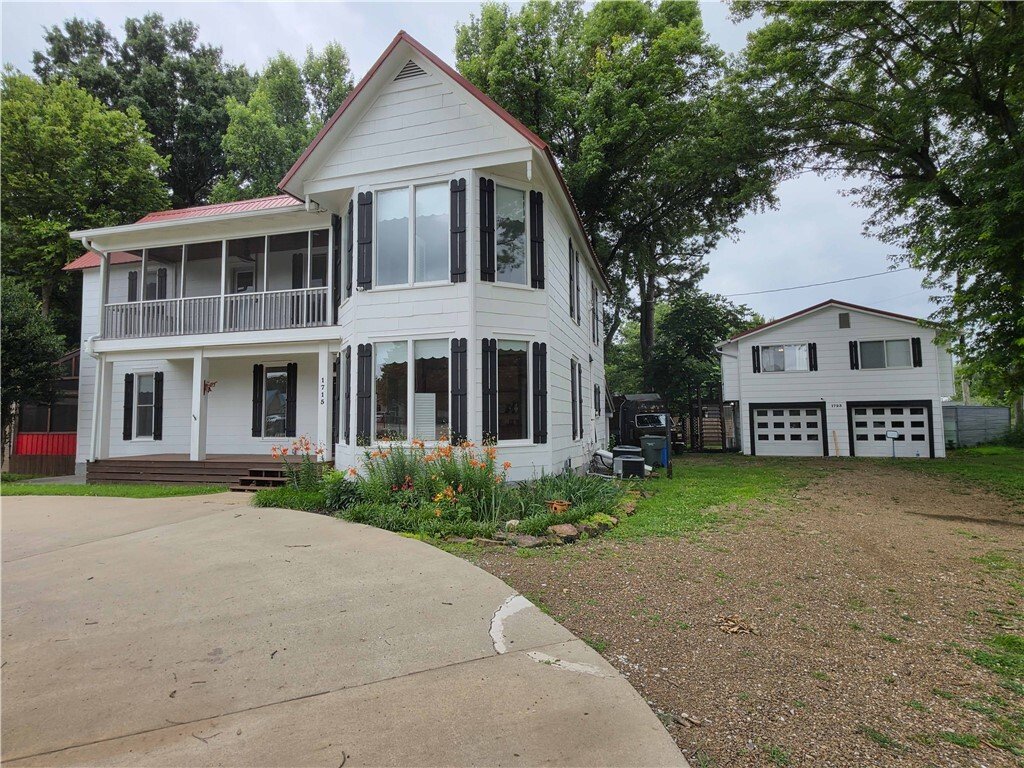 Fayetteville, Arkansas, United States 5 - 18296505