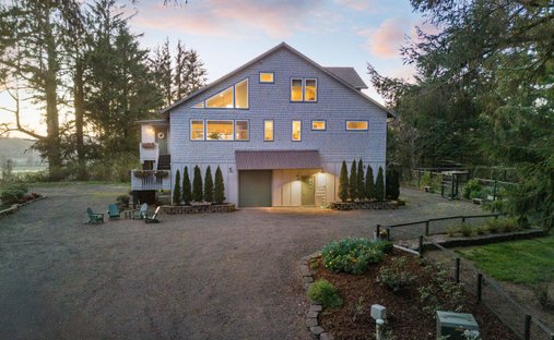House in Pacific City, Oregon, United States 1