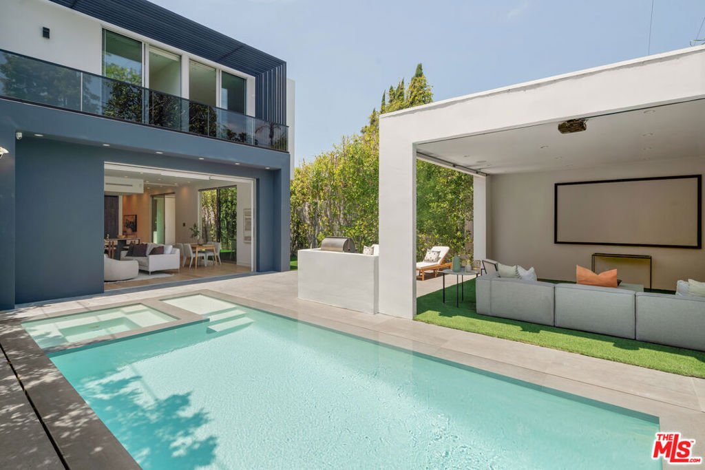 House in Los Angeles, California, United States 1 - 18296692