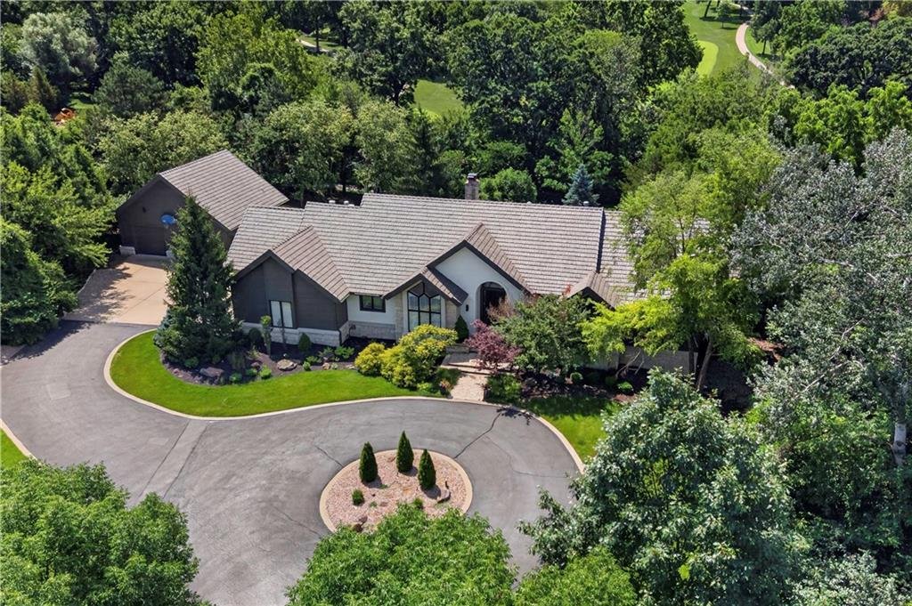 House in Leawood, Kansas, United States 2 - 18296492