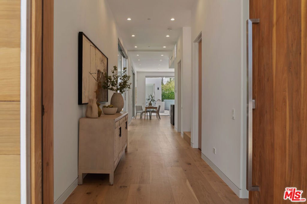 House in Los Angeles, California, United States 4 - 18296692