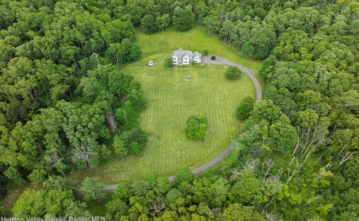 House in New Lebanon, New York, United States 1