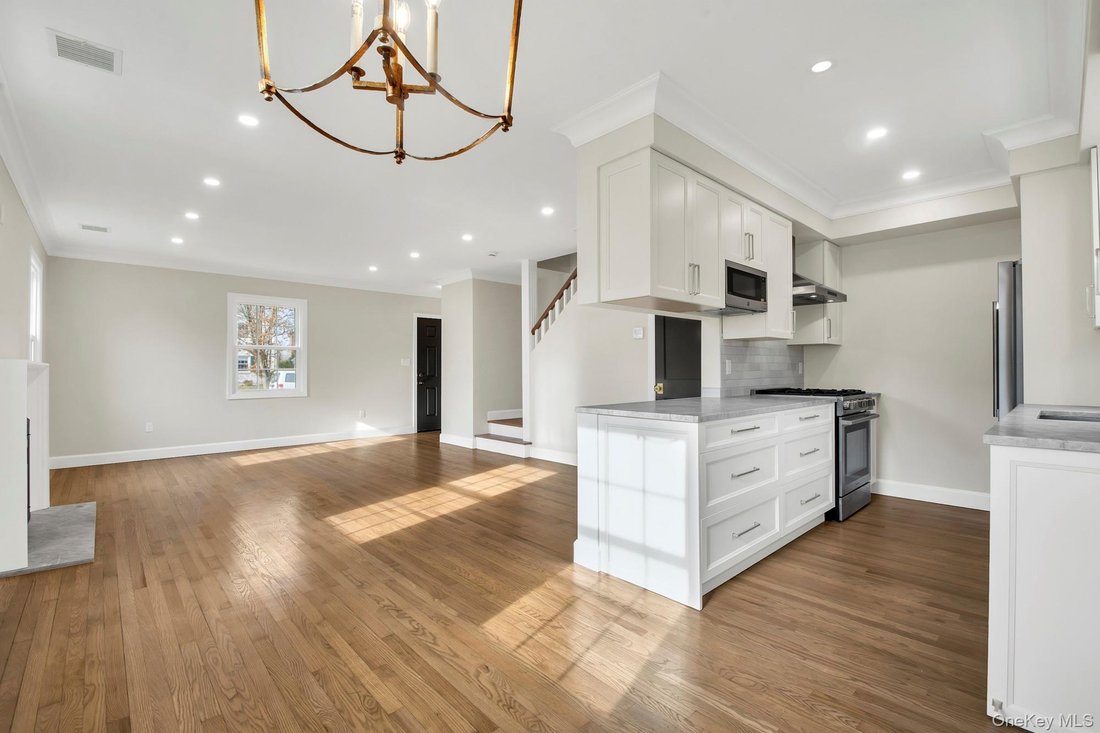 House in Manhasset, New York, United States 3 - 18296721