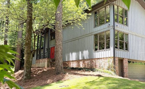 House in Mountain Brook, Alabama, United States 1