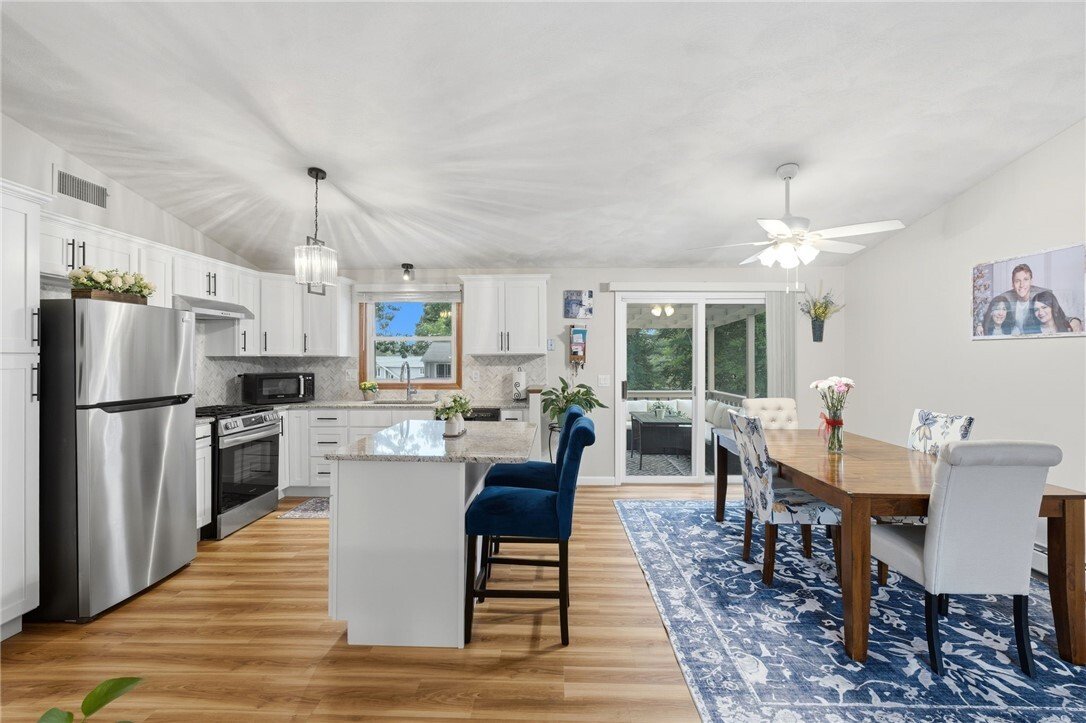 House in Cranston, Rhode Island, United States 4 - 18296580