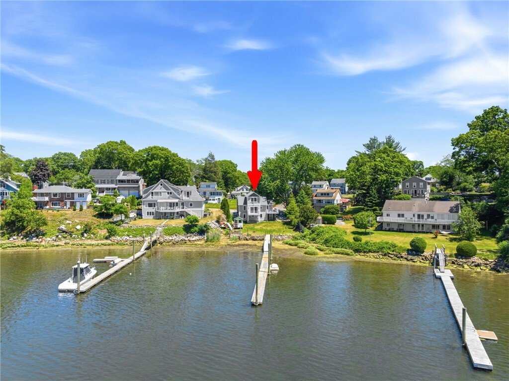 Warwick, Rhode Island, United States 3 - 18296587