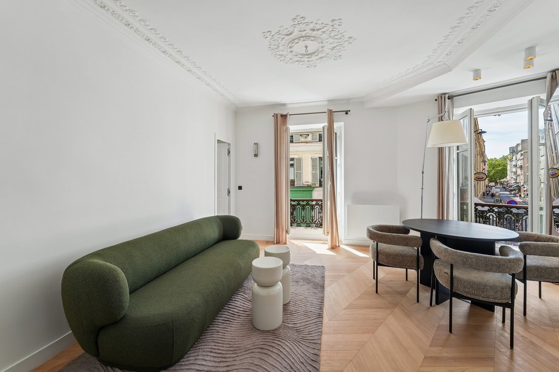 Apartment in Amiraux-Simplon-Poissonniers, Paris 18e Arrondissement, Paris 1 - 18296651