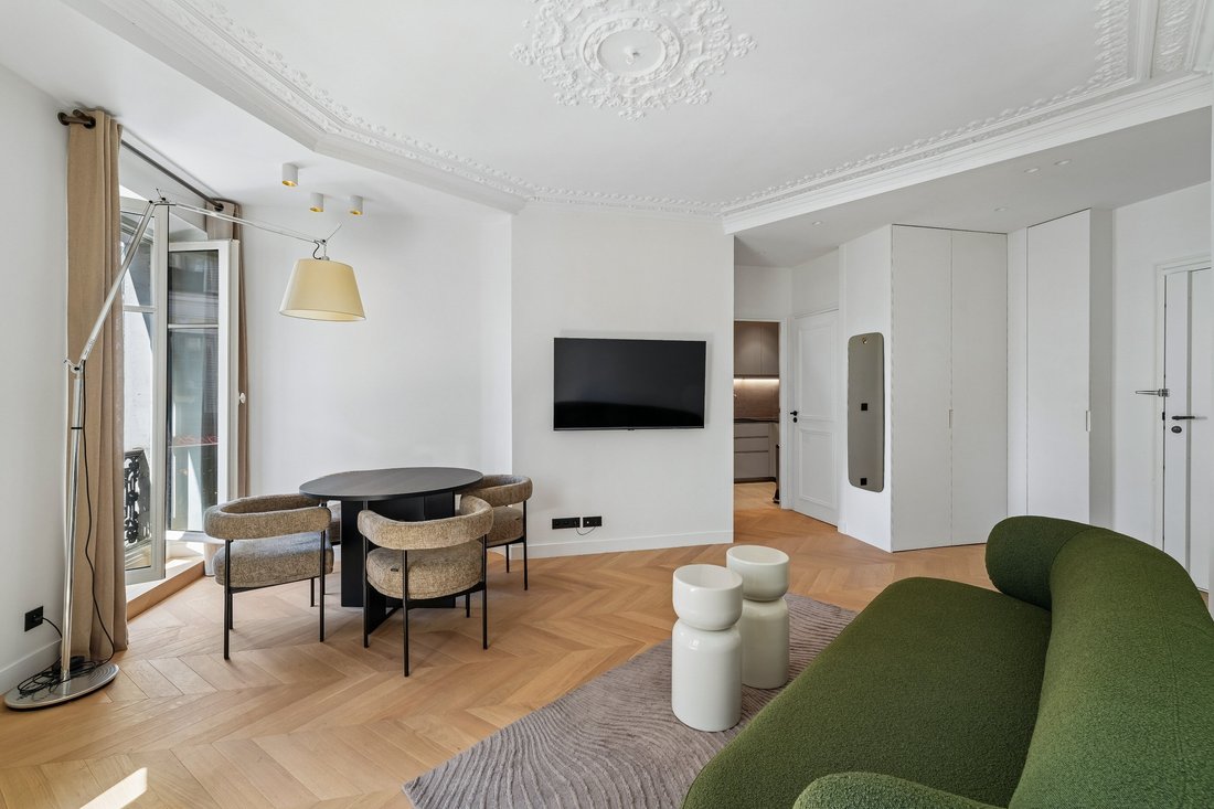 Apartment in Amiraux-Simplon-Poissonniers, Paris 18e Arrondissement, Paris 2 - 18296651