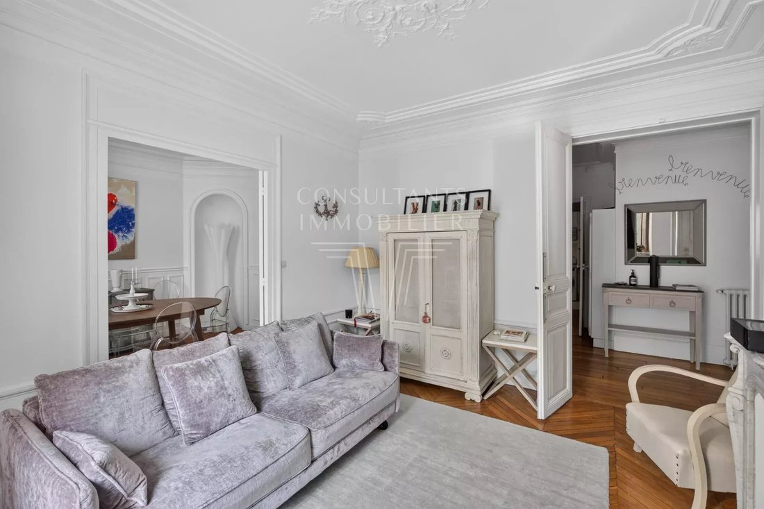 Apartment in Chaillot, Paris 16e Arrondissement, Paris 2 - 18296740