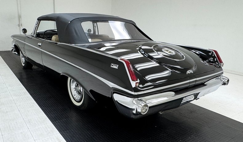 Cabriolet in Morgantown, United States 5 - 18296822