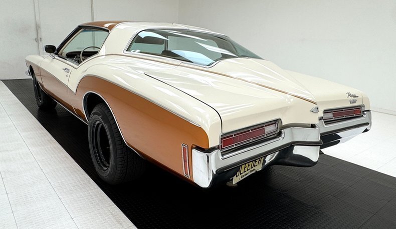Coupe in Morgantown, United States 3 - 18296823