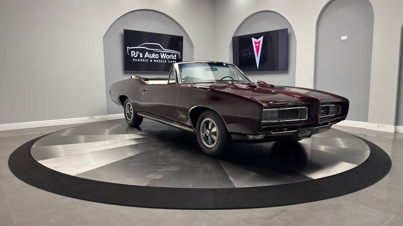 Highly Optioned Numbers Matching 400 V8  Rare Hurst Wheels  Hideaway Headlights! in Clearwater, United States 5 - 18296795