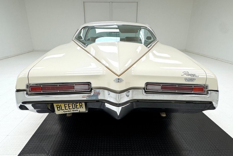 Coupe in Morgantown, United States 4 - 18296823