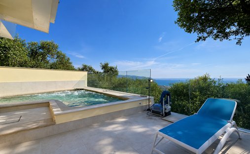 Villa in Diano Marina, Liguria, Italy 1